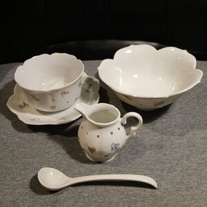 Set Of 5 White Porcelain Lotus Flower Bowls, Saucer,‎ Pitcher And Spoon
